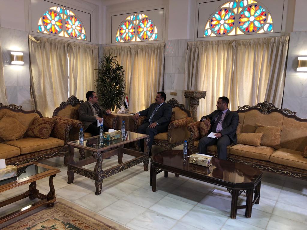 وكيل وزارة الخارجية اوسان العود يبحث مع نائب السفير المصري تدريب وتأهيل الكوادر الدبلوماسية اليمنية