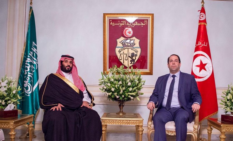 ولي العهد السعودي يبحث مع رئيس الحكومة التونسية سبل تعزيز التعاون الثنائي