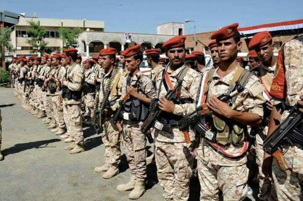 بدء صرف راتب لمنتسبي محور تعز