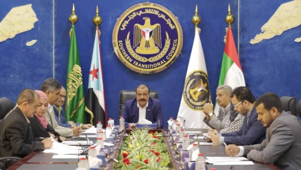 مليشيا الانتقالي تطالب بإلغاء القرارات الرئاسية بذريعة استكمال تنفيذ اتفاق الرياض
