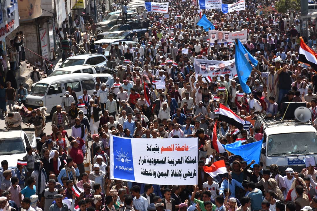 سياسيون وإعلاميون: مسيرة تعز أكدت رغبت اليمنيين في بسط نفوذ الدولة*