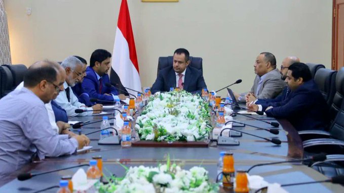 الحكومة تدعو إلى وقف المعارك الجانبية “في شبوة ومحافظات أخرى” وتوحيد الجهود ضد جماعة الحوثي